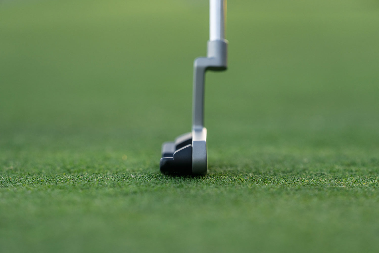 TaylorMade SYSTM2 Soto 12 Putter, L-Neck, Rechtshand - Golflaedchen.de