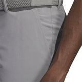 Adidas 2026 Ultimate 365 Herren Golf Shorts, Hellgrau - Golflaedchen.de