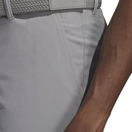 Adidas 2026 Ultimate 365 Herren Golf Shorts, Hellgrau - Golflaedchen.de