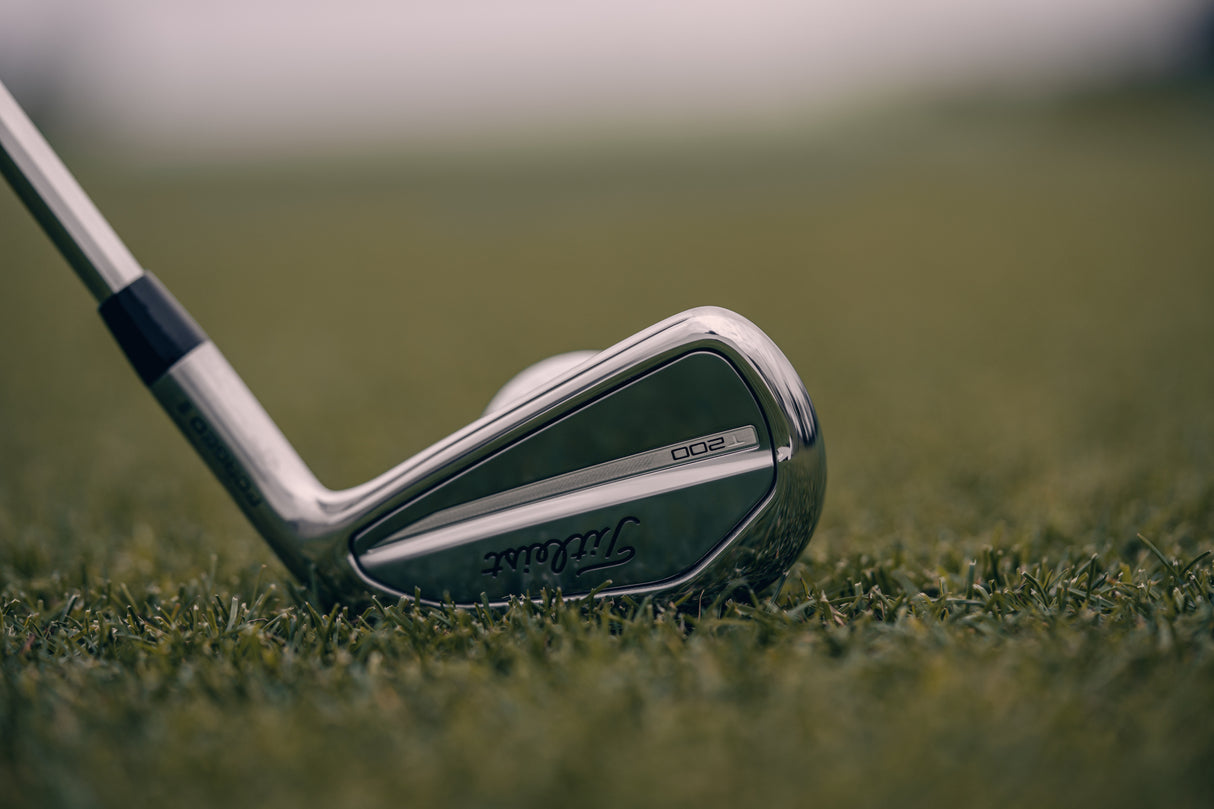 Titleist T200 Einzel - Eisen / Gap Wedge W1 (48°), Stahlschaft, Herren Rechtshand - Golflaedchen.de