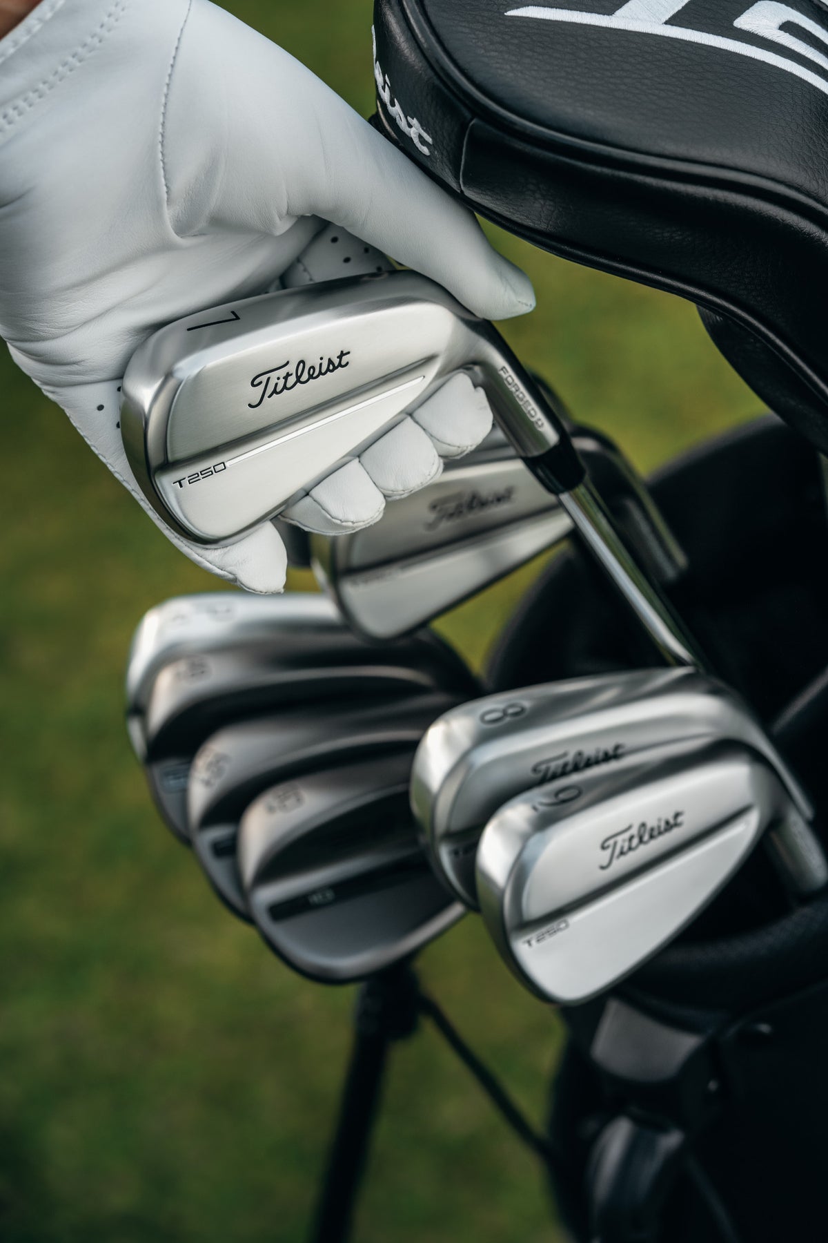 Titleist T250 Eisen, Stahlschaft, Herren Rechtshand - Golflaedchen.de