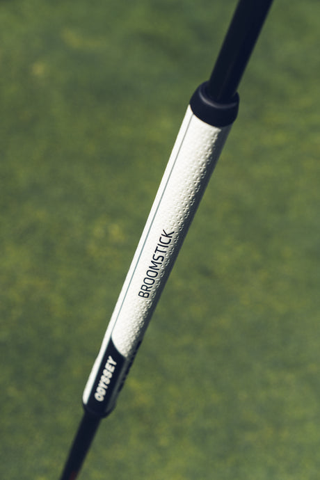 Odyssey S2S Ai - DUAL Broomstick Cruiser Max 1/2 Ball Putter, Rechtshand - Golflaedchen.de